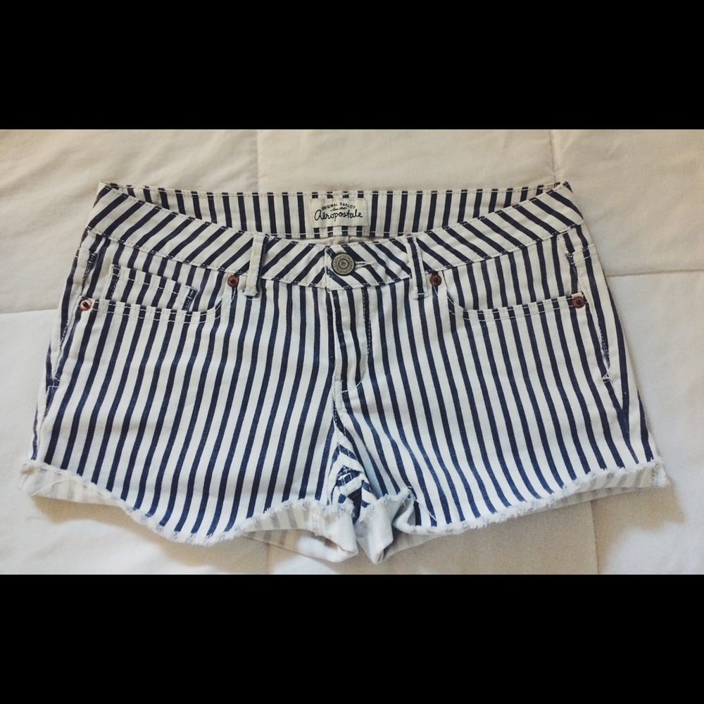 Aeropostale White and Navy Striped Shorts